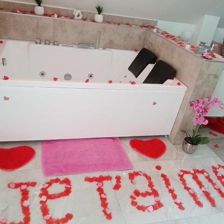 Studio Jacuzzi Au Centre Colmar Dış mekan fotoğraf