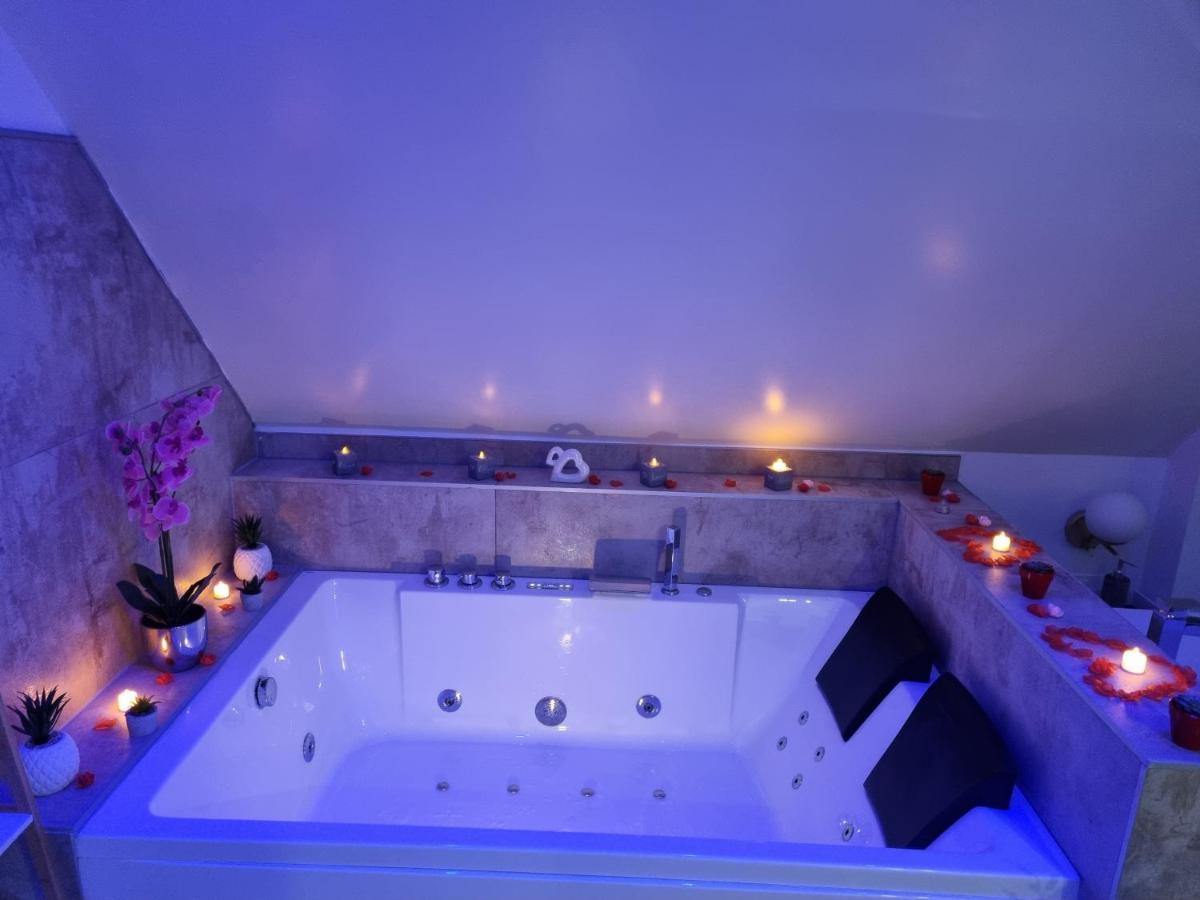 Studio Jacuzzi Au Centre Colmar Dış mekan fotoğraf
